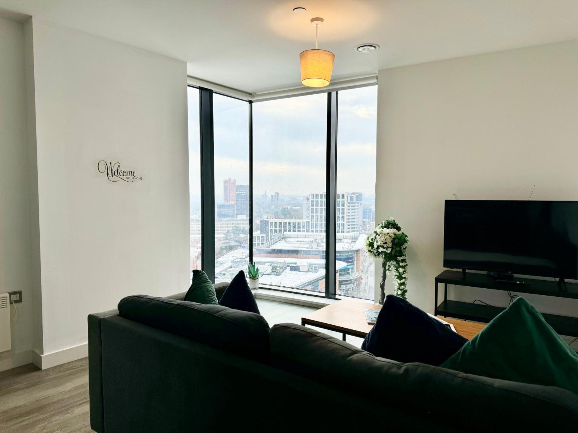 Premium Deals L Last-Minute Stay L 4 Min Walk To Birmingham Central Library L 18Th Floor 2 Bed 2 Bath City Centre Penthouse With Gym & Netflix By Jvt Short Lets 외부 사진