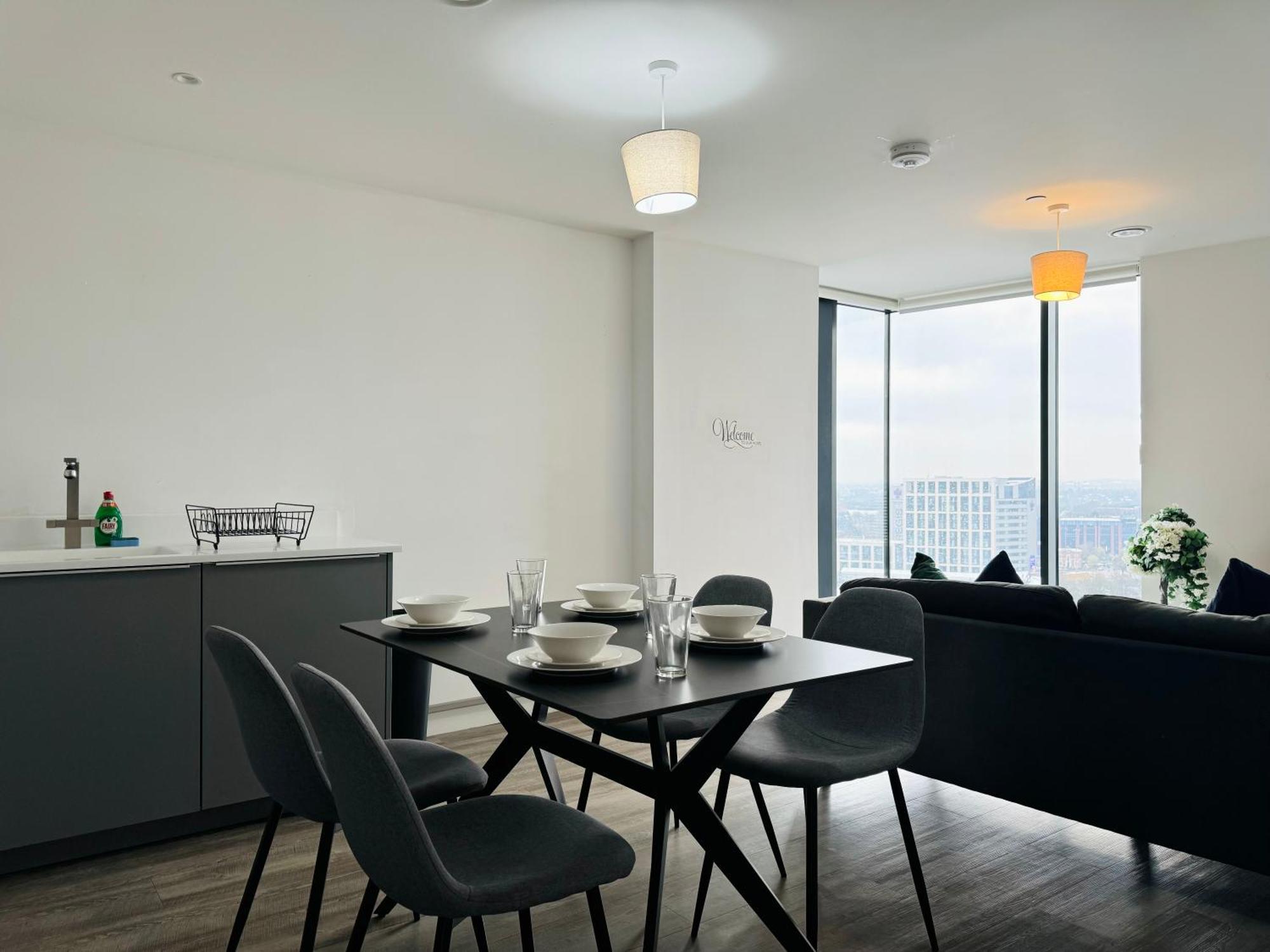 Premium Deals L Last-Minute Stay L 4 Min Walk To Birmingham Central Library L 18Th Floor 2 Bed 2 Bath City Centre Penthouse With Gym & Netflix By Jvt Short Lets 외부 사진